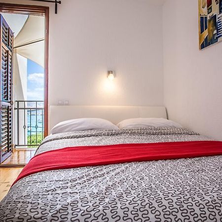 Apartment Memories II Baska  Bagian luar foto