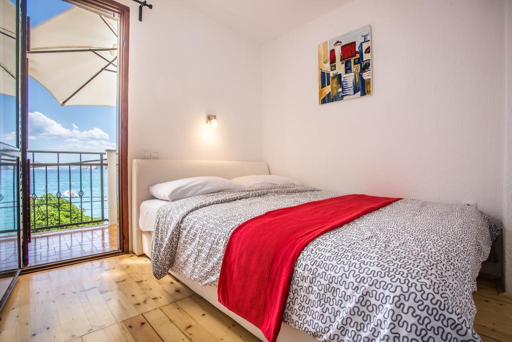 Apartment Memories II Baska  Bagian luar foto